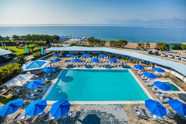 HOTEL  DELPHI BEACH **** – Eratini